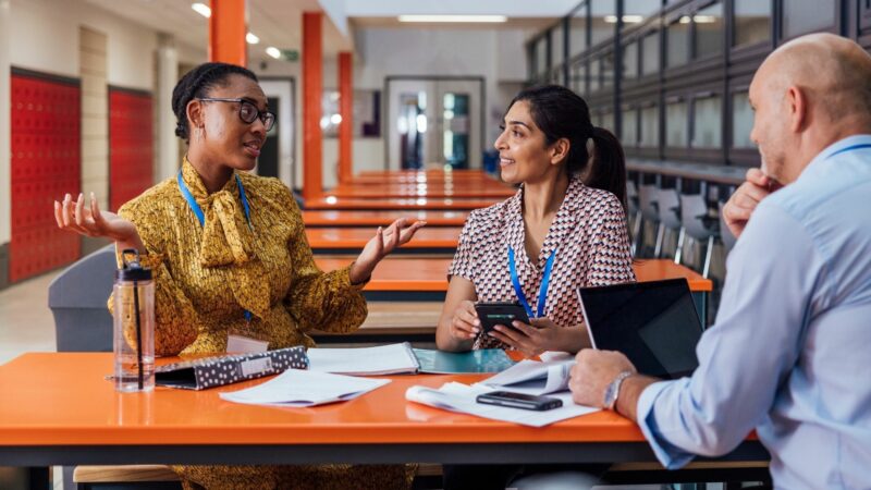 Grève dans l’éducation nationale : Le barrage du rectorat de Guyane levé, le mouvement se poursuit